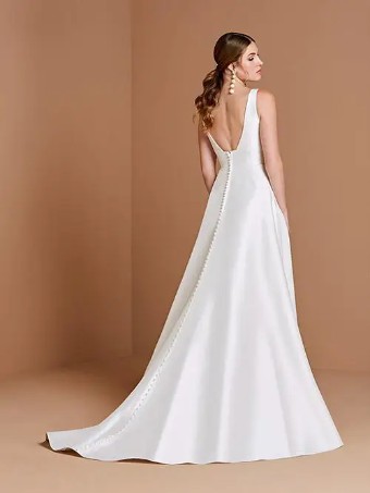 Christina Wu Style #18264 #1 thumbnail